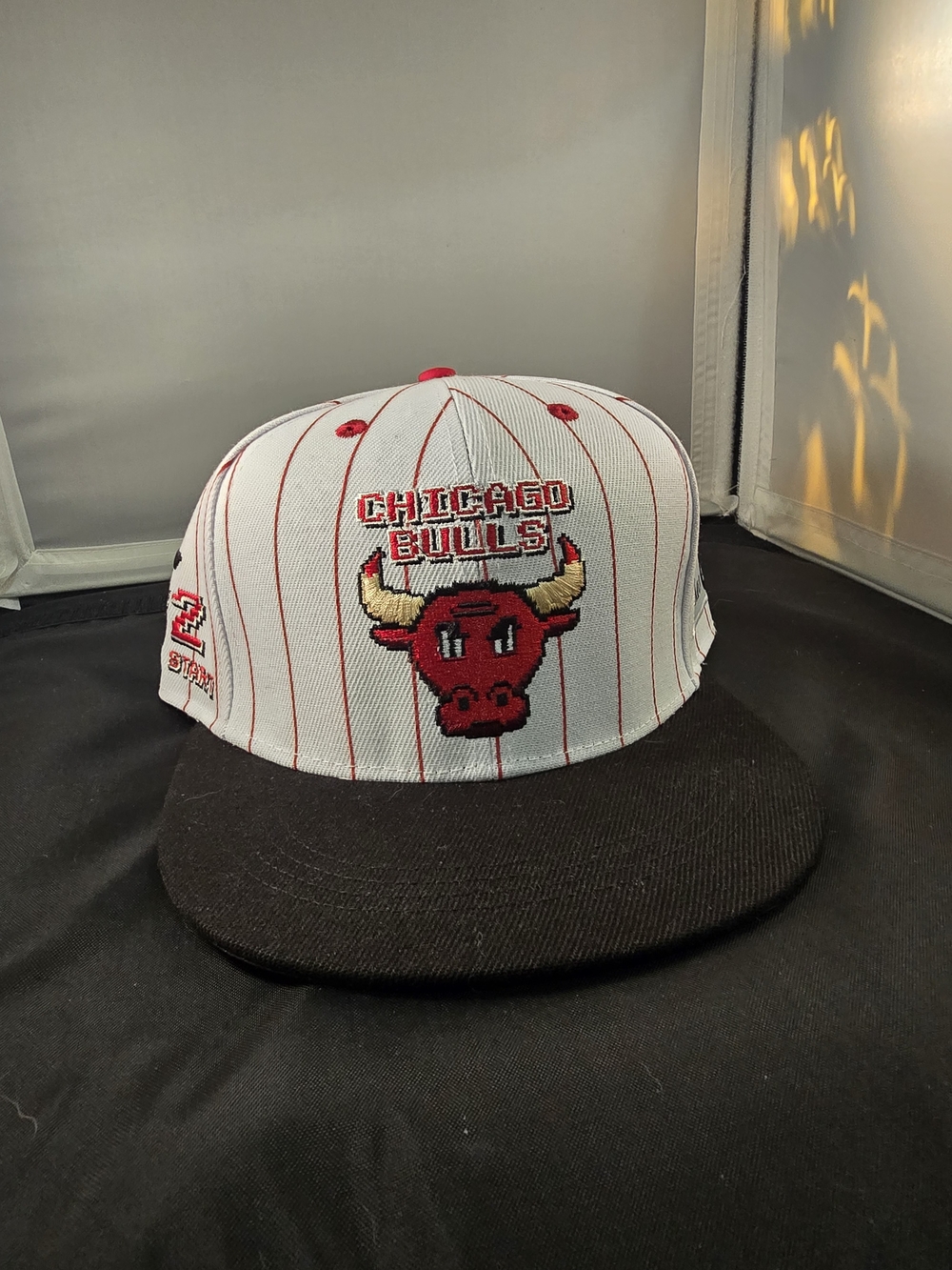Chicago Bulls Kids Pinstripe Snapback Hat - White/Red/Black